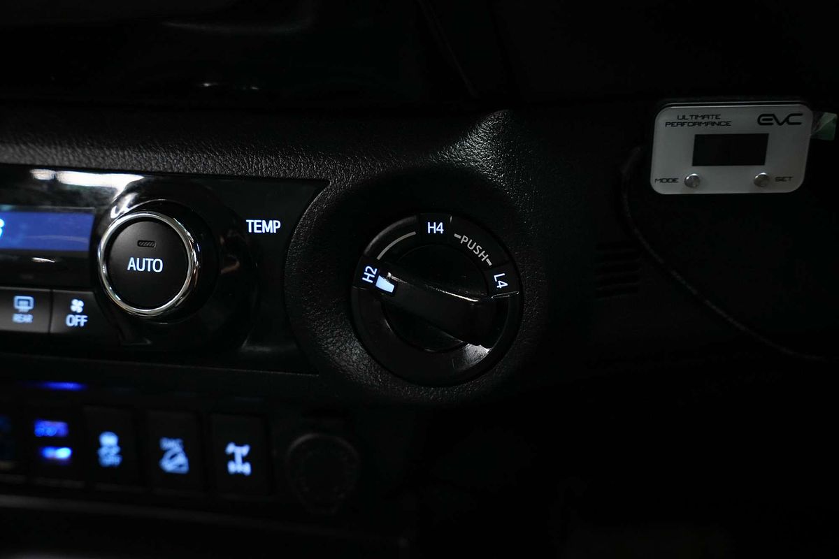 2018 Toyota Hilux SR5 GUN126R 4X4