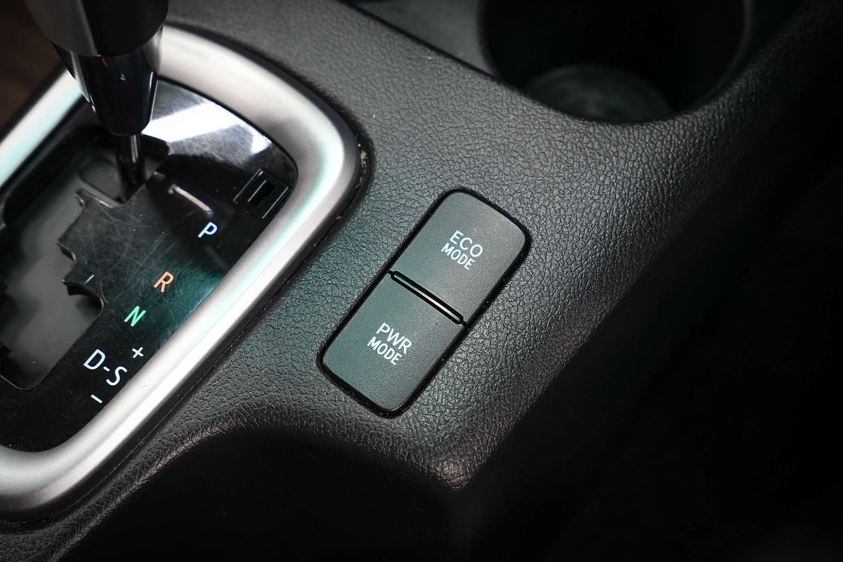 2018 Toyota Hilux SR5 GUN126R 4X4