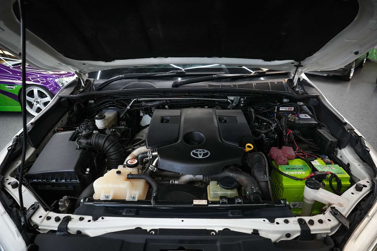 2018 Toyota Hilux SR5 GUN126R 4X4