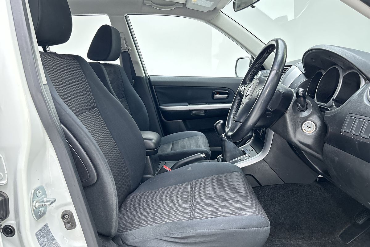2014 Suzuki Grand Vitara Sport JB