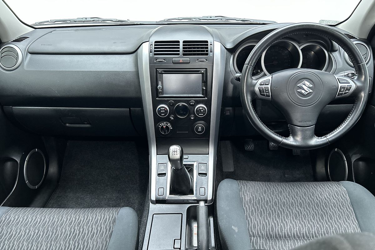 2014 Suzuki Grand Vitara Sport JB