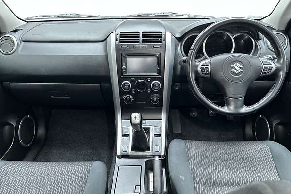 2014 Suzuki Grand Vitara Sport JB
