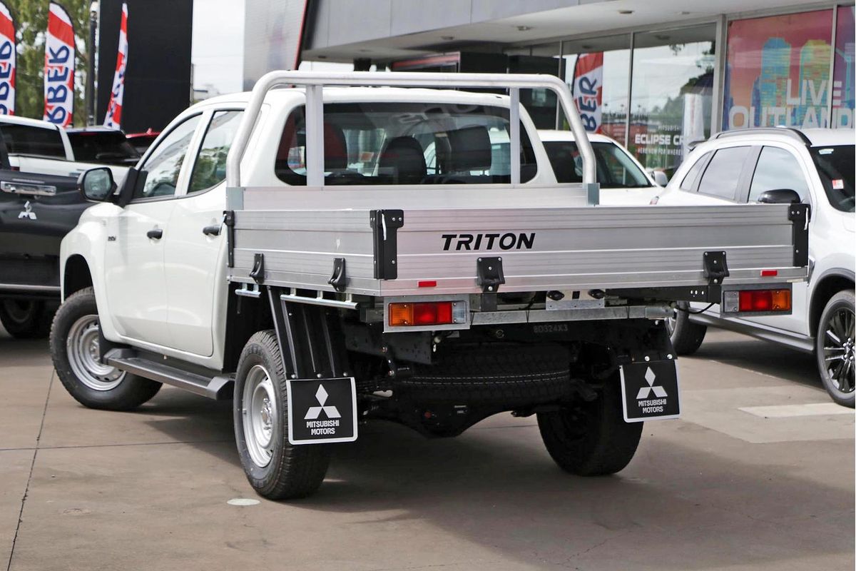 2024 Mitsubishi Triton GLX MR 4X4