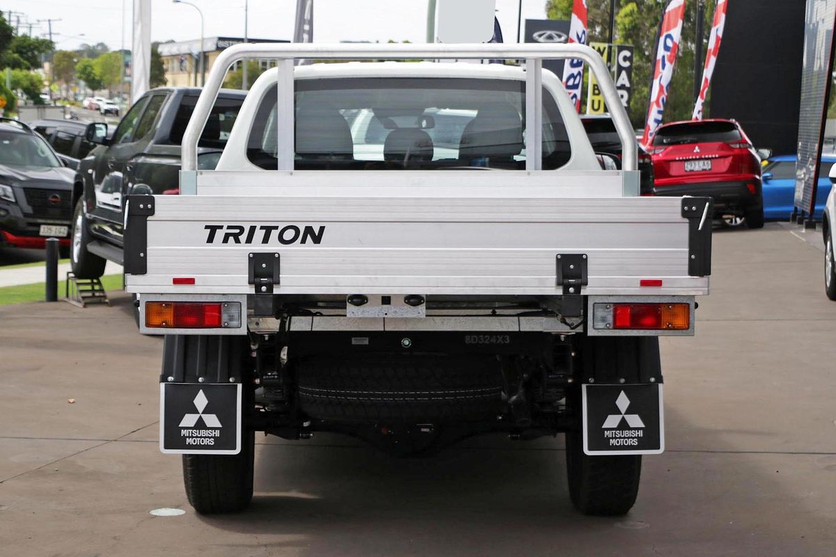 2024 Mitsubishi Triton GLX MR 4X4