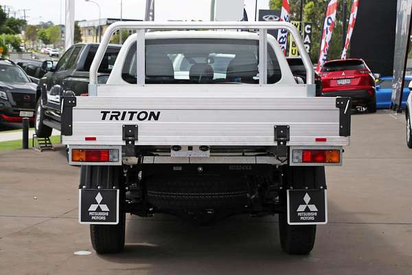 2024 Mitsubishi Triton GLX MR 4X4