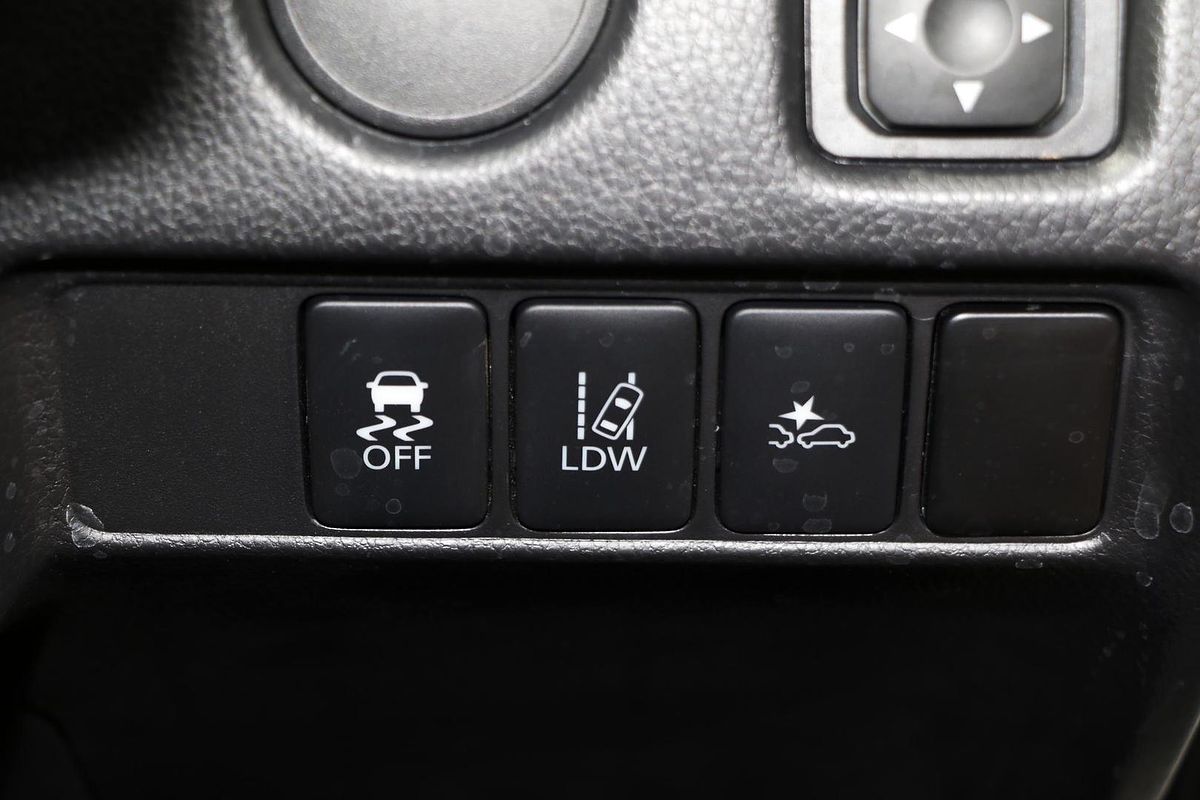 2024 Mitsubishi Triton GLX MR 4X4