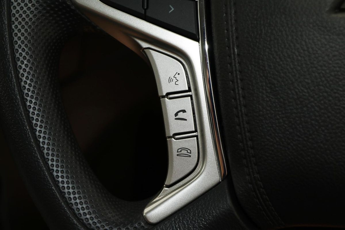2024 Mitsubishi Triton GLX MR 4X4