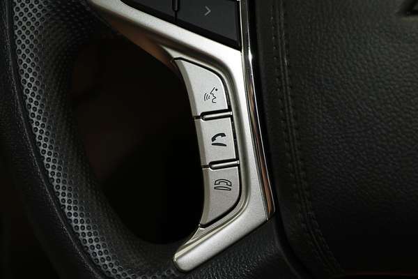 2024 Mitsubishi Triton GLX MR 4X4