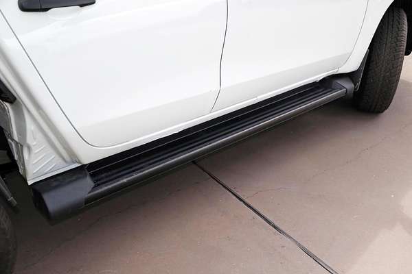 2024 Mitsubishi Triton GLX MR 4X4