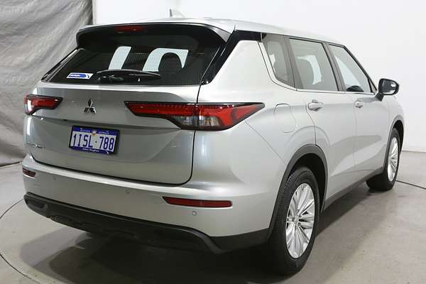 2023 Mitsubishi Outlander ES ZM