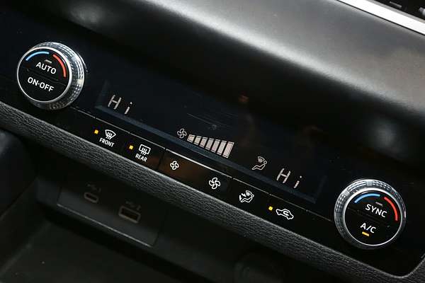 2023 Mitsubishi Outlander ES ZM