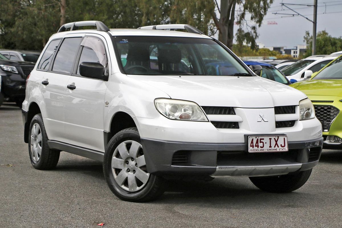 2005 Mitsubishi Outlander LS ZF