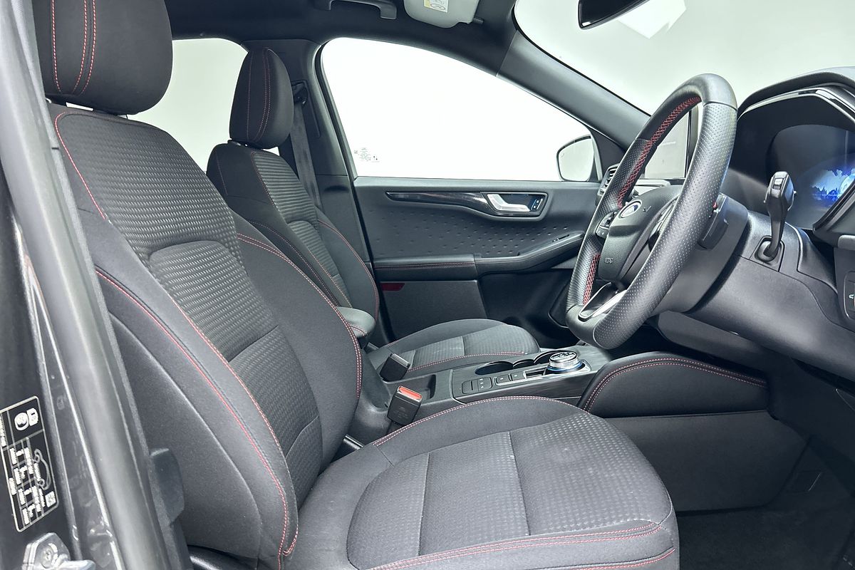 2020 Ford Escape ST-Line ZH