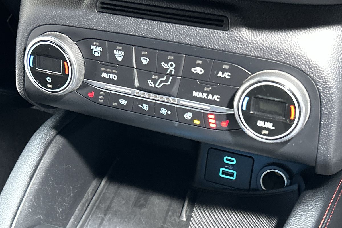 2020 Ford Escape ST-Line ZH