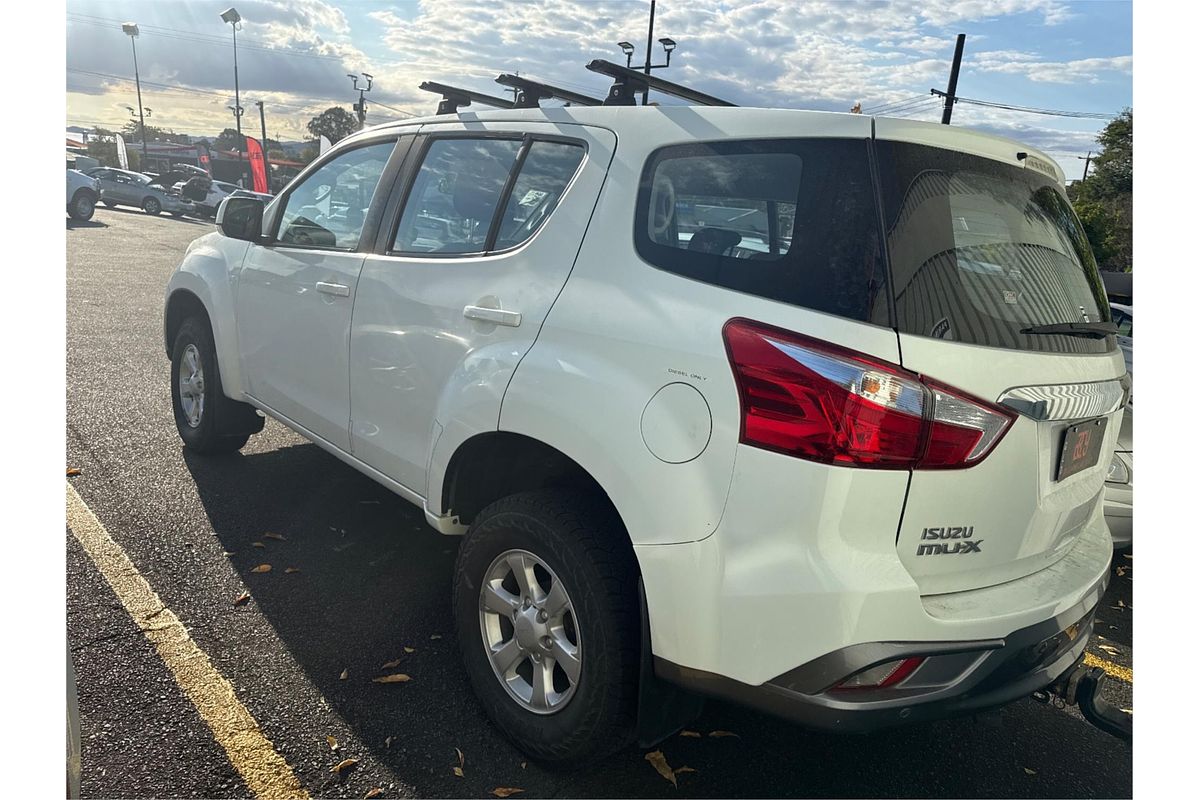 2017 Isuzu MU-X LS-M