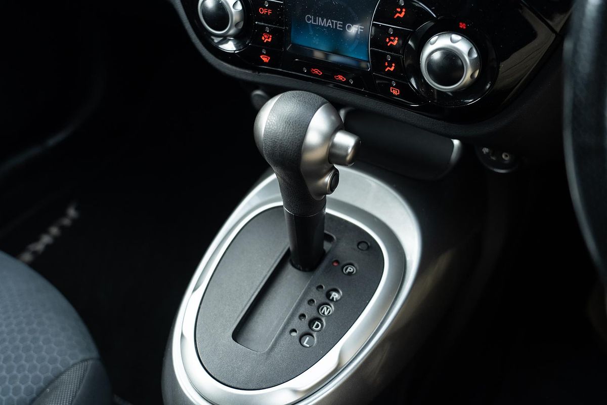 2013 Nissan JUKE ST F15