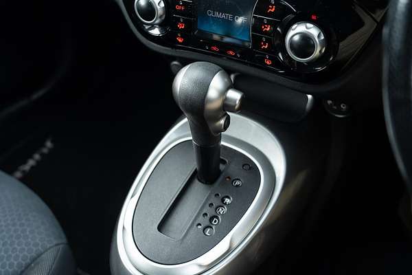 2013 Nissan JUKE ST F15