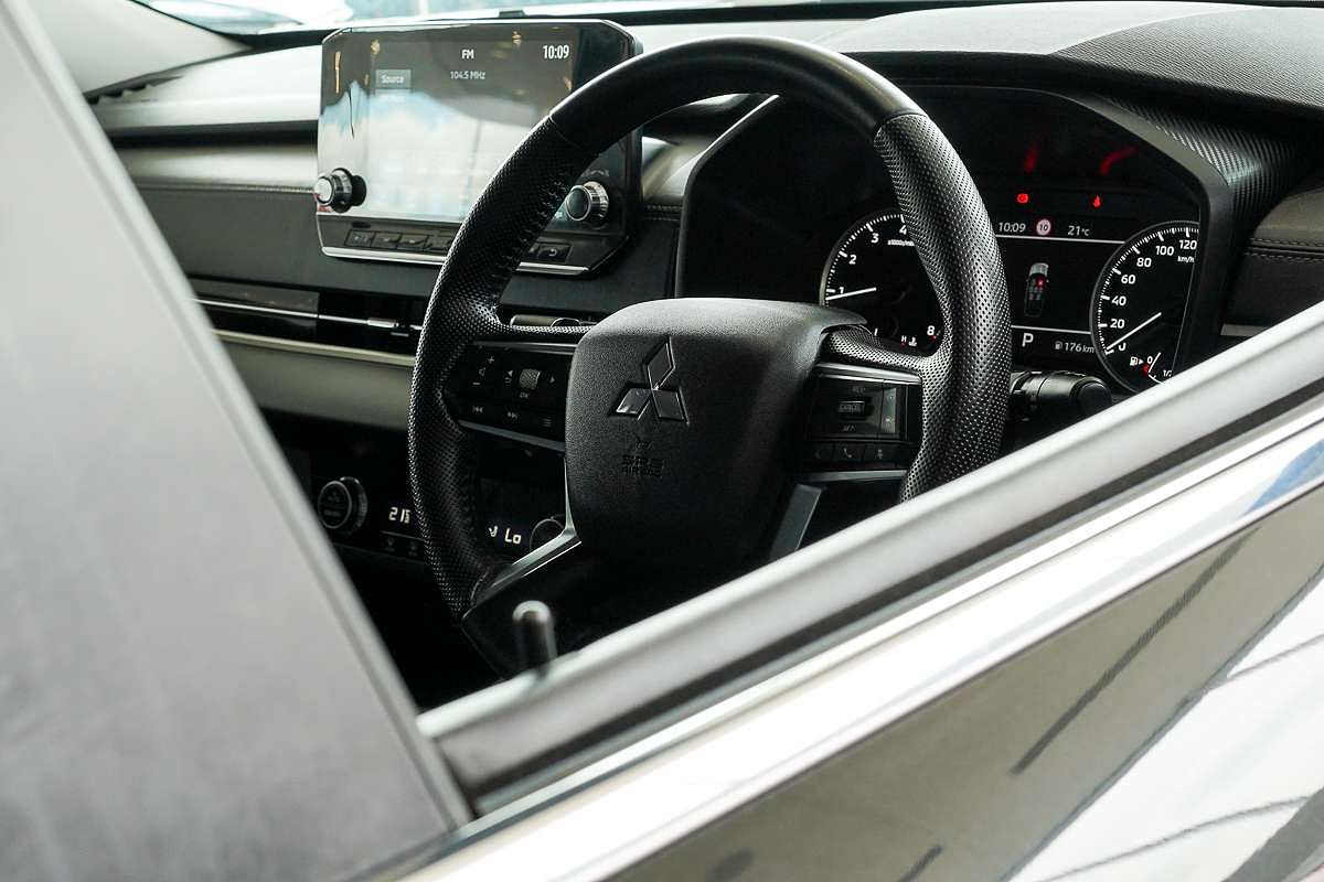 2023 Mitsubishi Outlander Aspire ZM