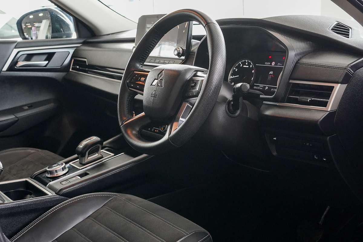 2023 Mitsubishi Outlander Aspire ZM
