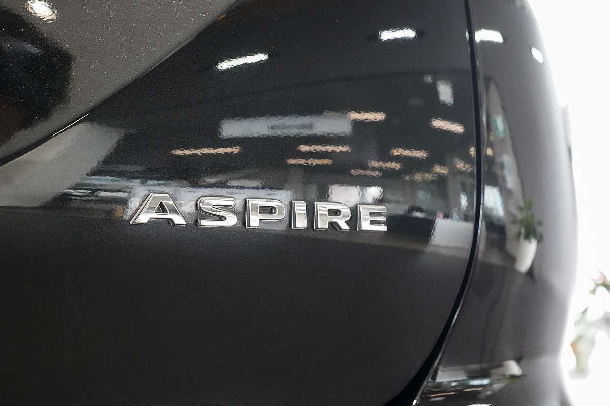 2023 Mitsubishi Outlander Aspire ZM
