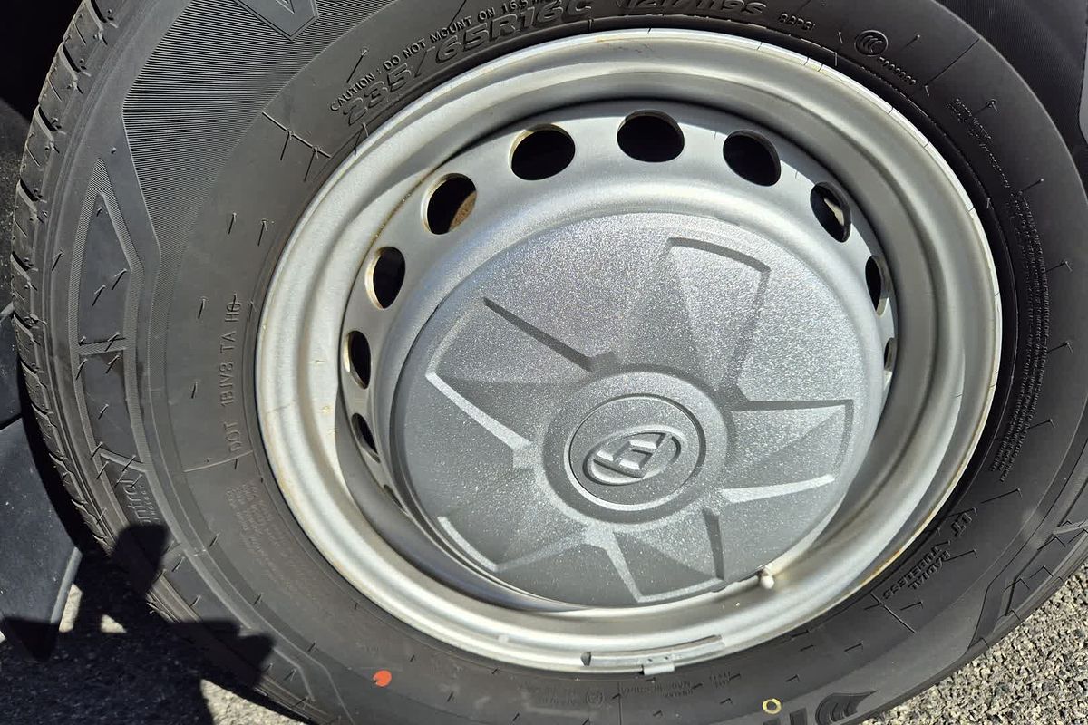 2024 LDV Deliver 9 LWB