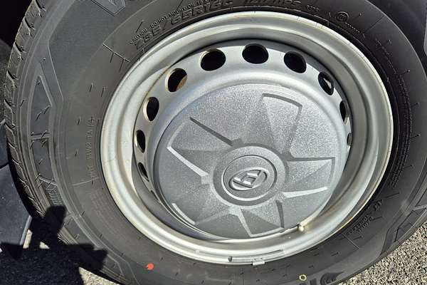 2024 LDV Deliver 9 LWB