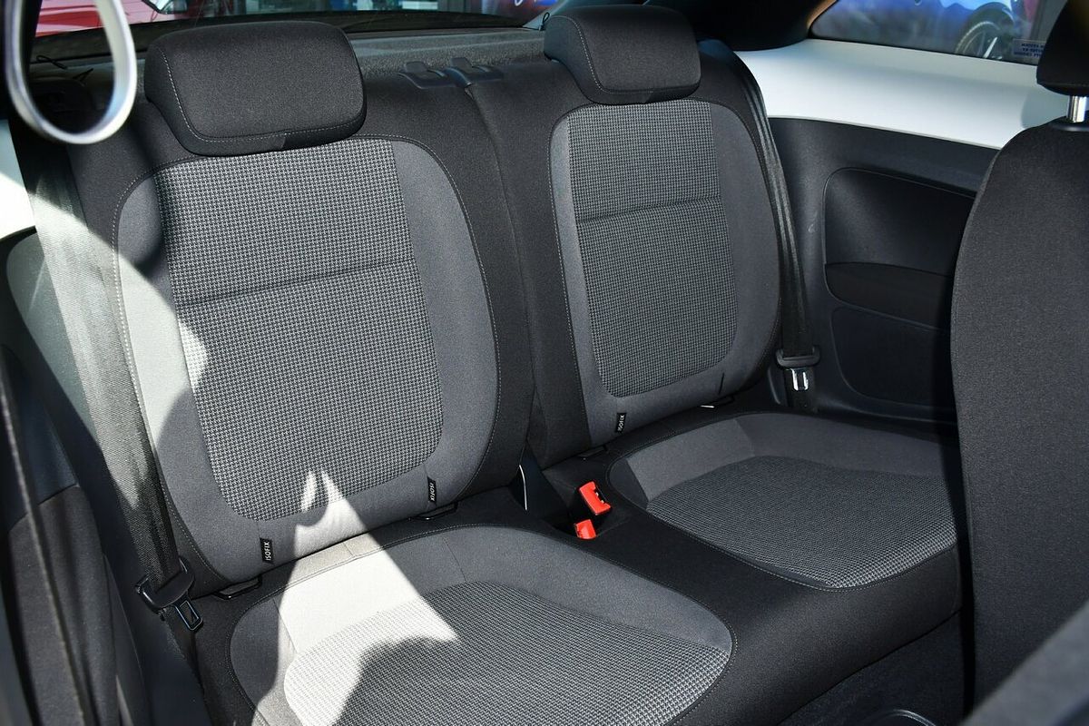 2014 Volkswagen Beetle 1L