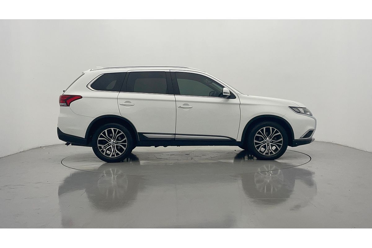 2016 Mitsubishi Outlander LS Safety Pack ZK
