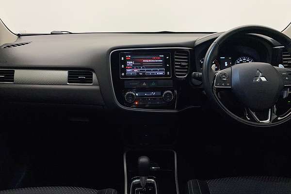 2016 Mitsubishi Outlander LS Safety Pack ZK