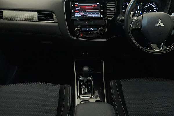 2016 Mitsubishi Outlander LS Safety Pack ZK