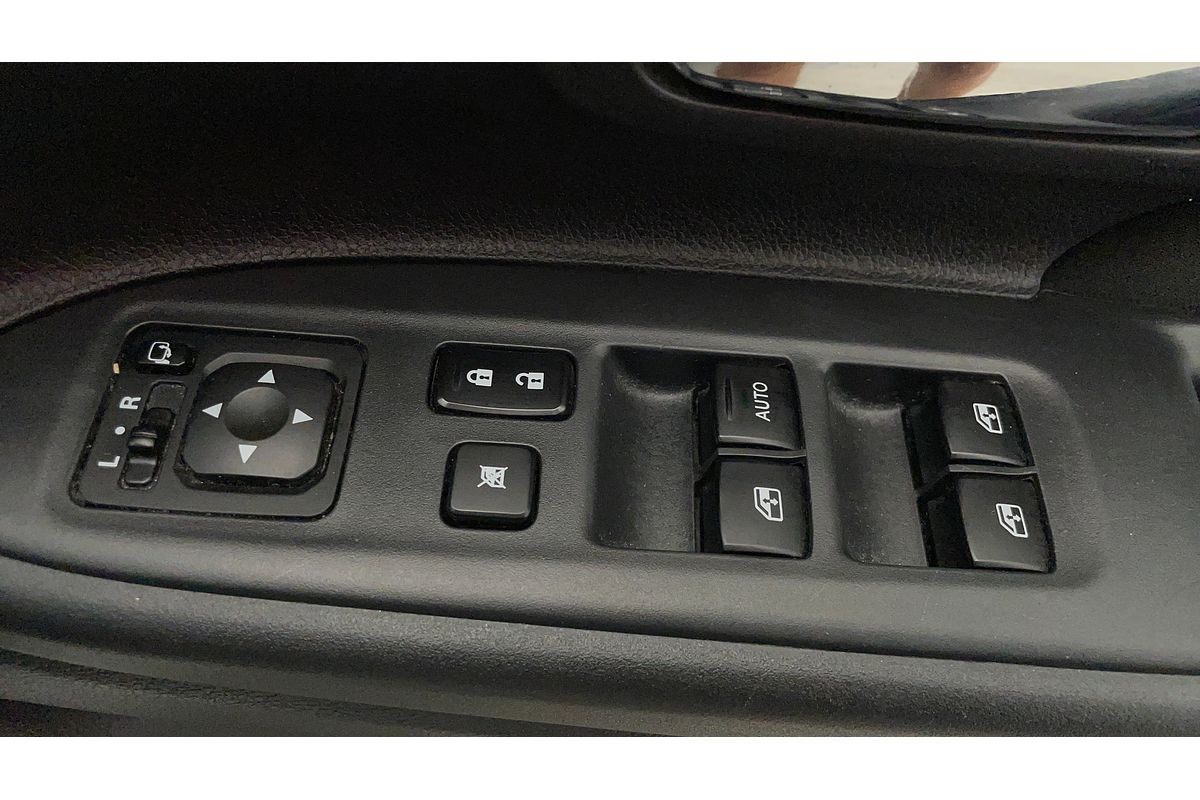 2016 Mitsubishi Outlander LS Safety Pack ZK
