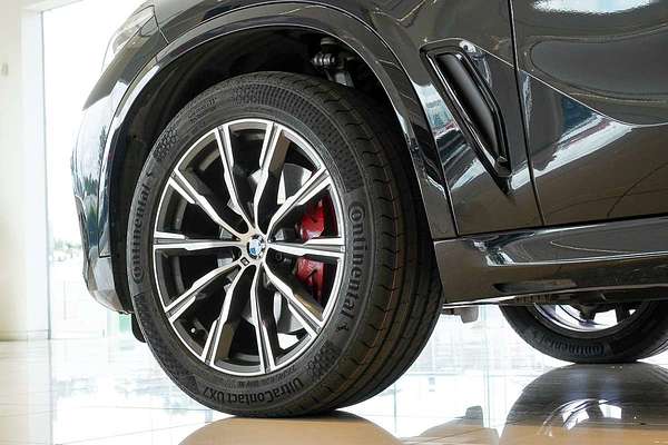 2022 BMW X5 xDrive30d M Sport G05