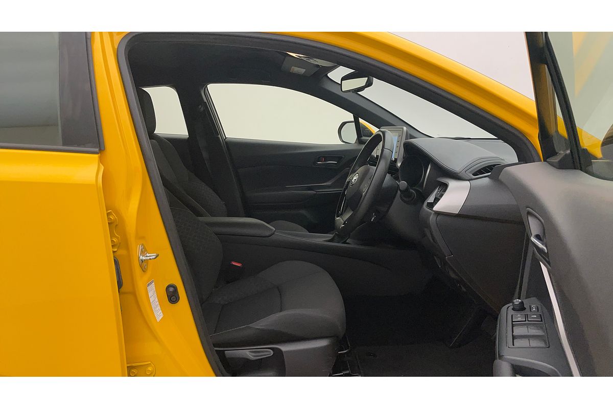 2022 Toyota C-HR GXL NGX10R