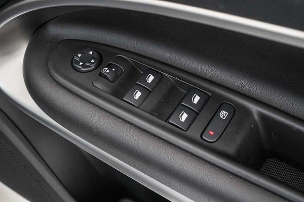 2024 Jeep Avenger Limited JJ