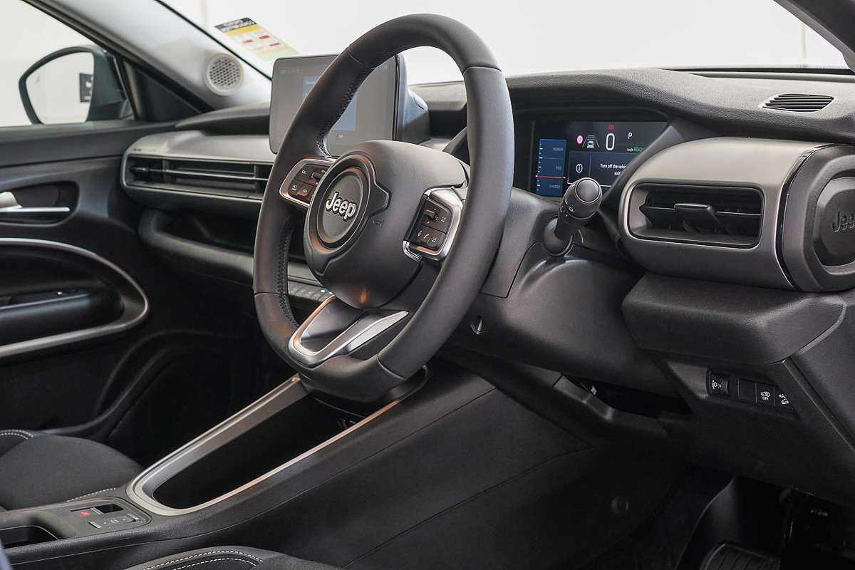 2024 Jeep Avenger Limited JJ