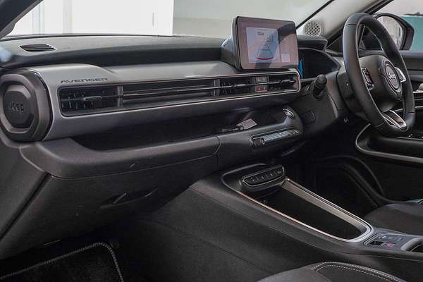 2024 Jeep Avenger Limited JJ