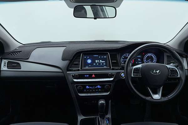2018 Hyundai Sonata Active LF4