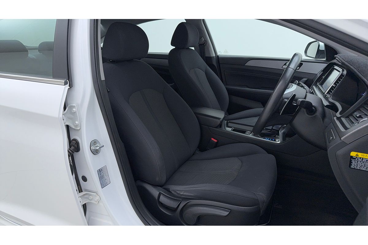 2018 Hyundai Sonata Active LF4