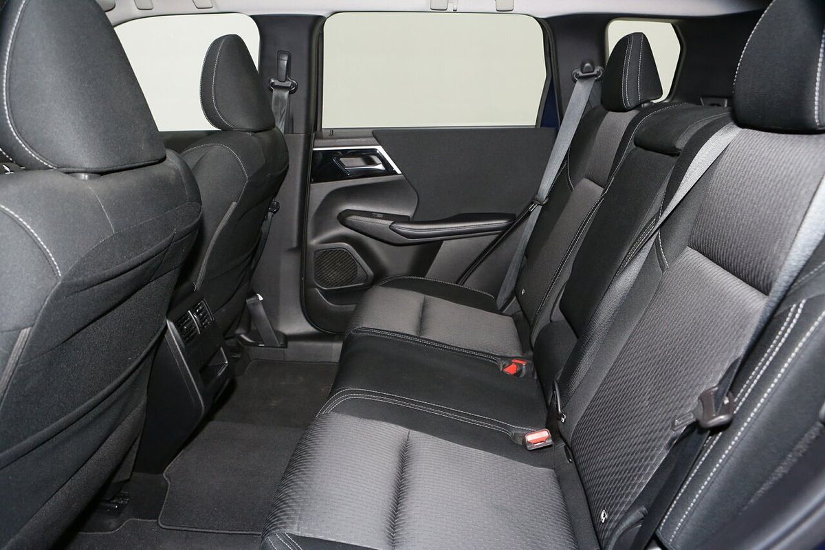 2021 Mitsubishi Outlander ES ZM
