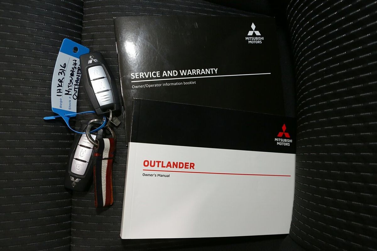 2021 Mitsubishi Outlander ES ZM