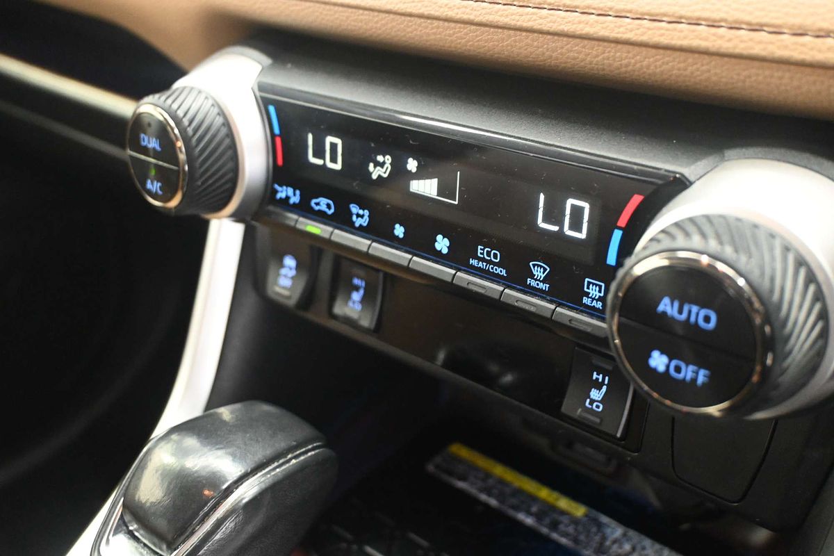 2020 Toyota RAV4 Cruiser AXAH54R
