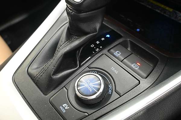2020 Toyota RAV4 Cruiser AXAH54R