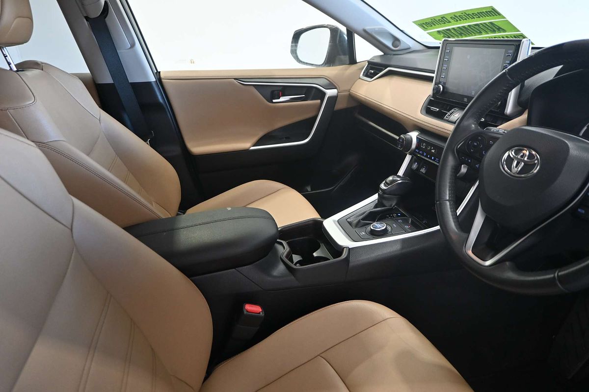 2020 Toyota RAV4 Cruiser AXAH54R