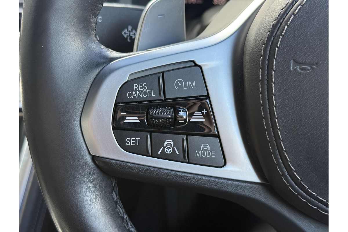 2018 BMW 8 Series M850i xDrive G15
