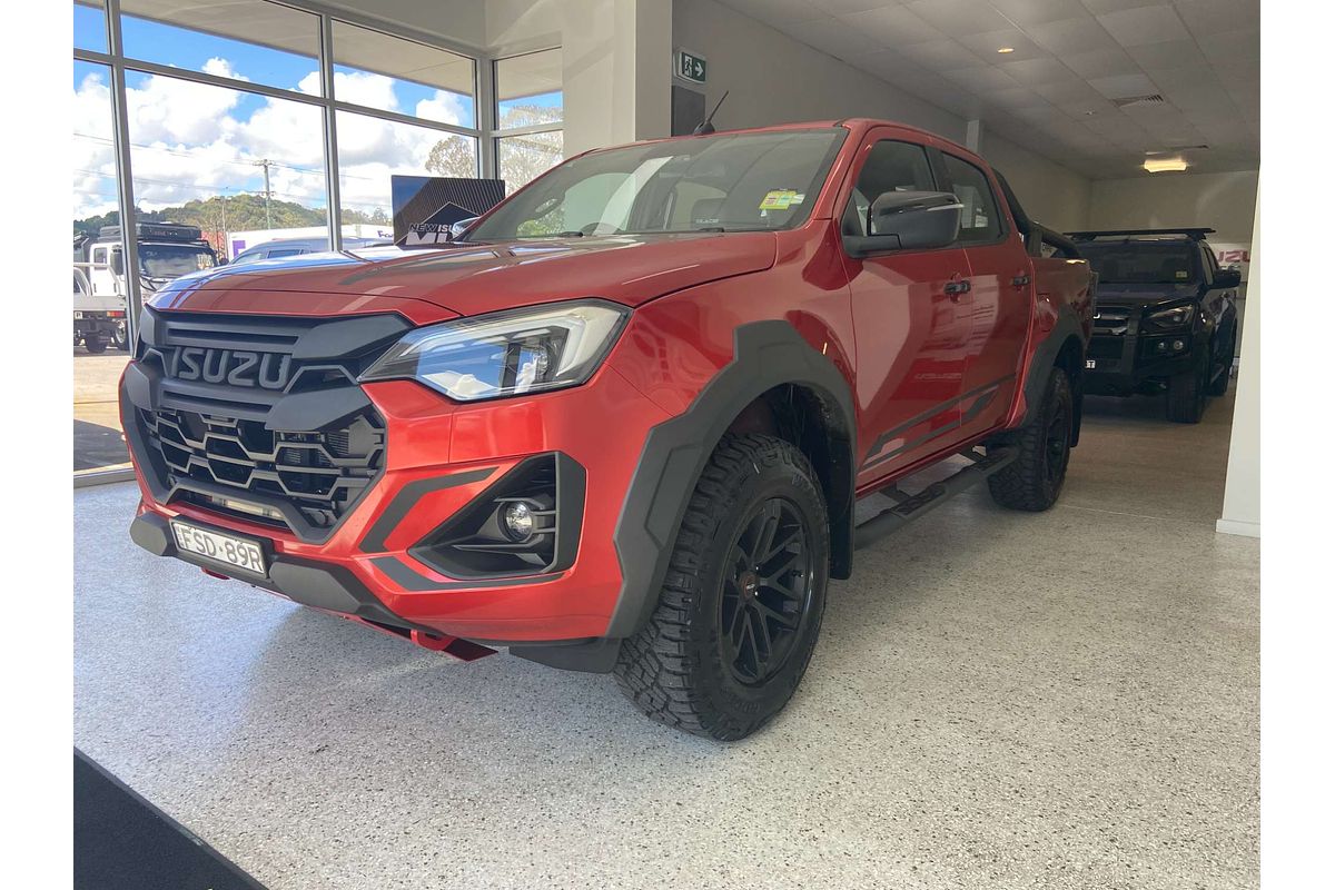 2024 Isuzu D-MAX BLADE  4X4