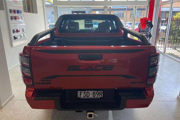 2024 Isuzu D-MAX BLADE  4X4