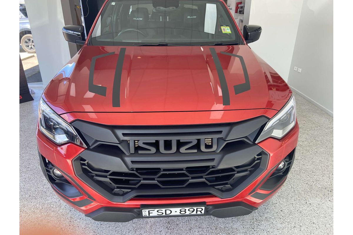 2024 Isuzu D-MAX BLADE  4X4