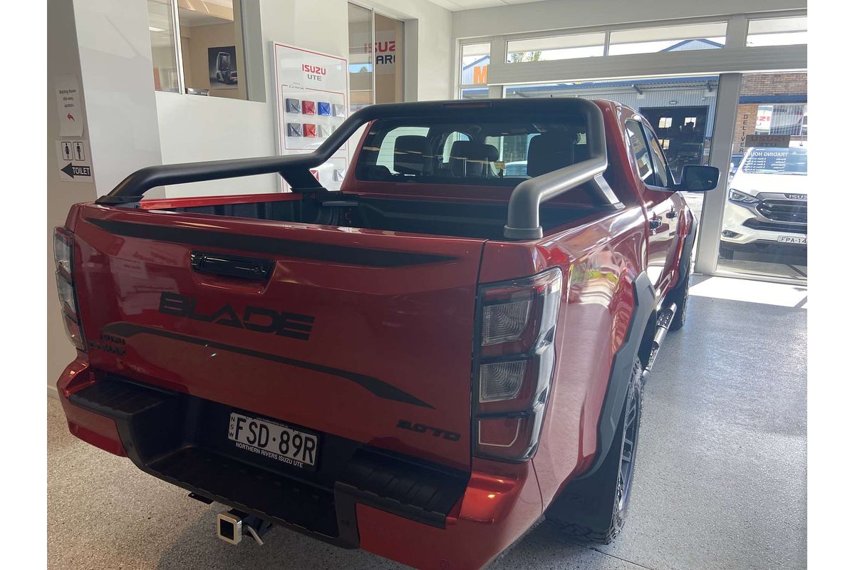 2024 Isuzu D-MAX BLADE  4X4
