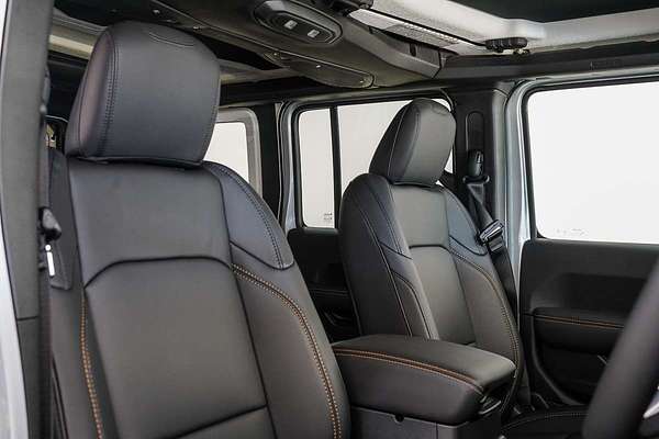 2024 Jeep Wrangler Unlimited Overland JL