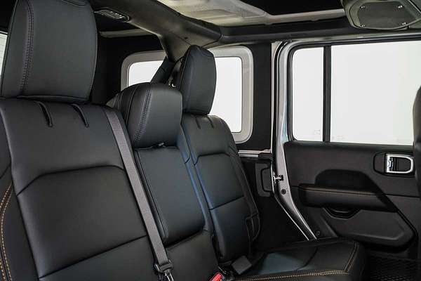 2024 Jeep Wrangler Unlimited Overland JL
